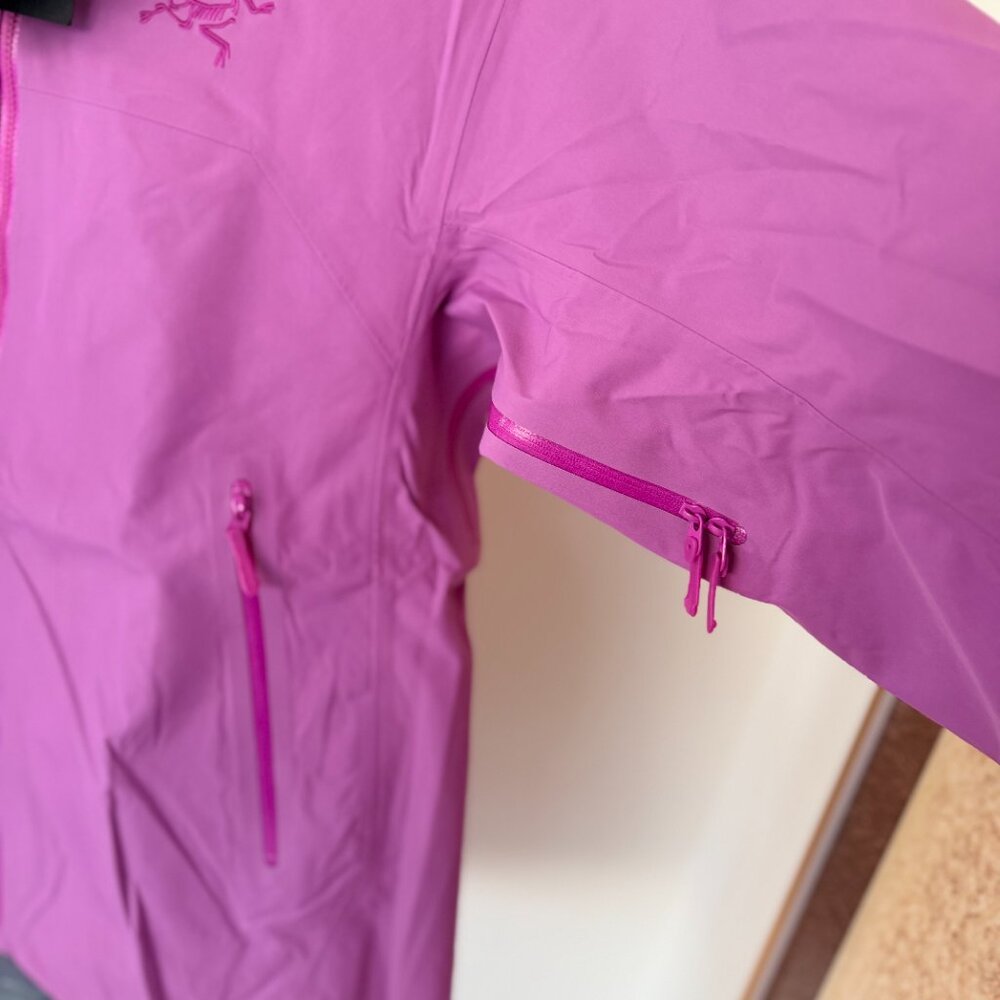 Arcteryx Jacket Hooded Hardshell Jacket, Size S - Picture 4 of 7